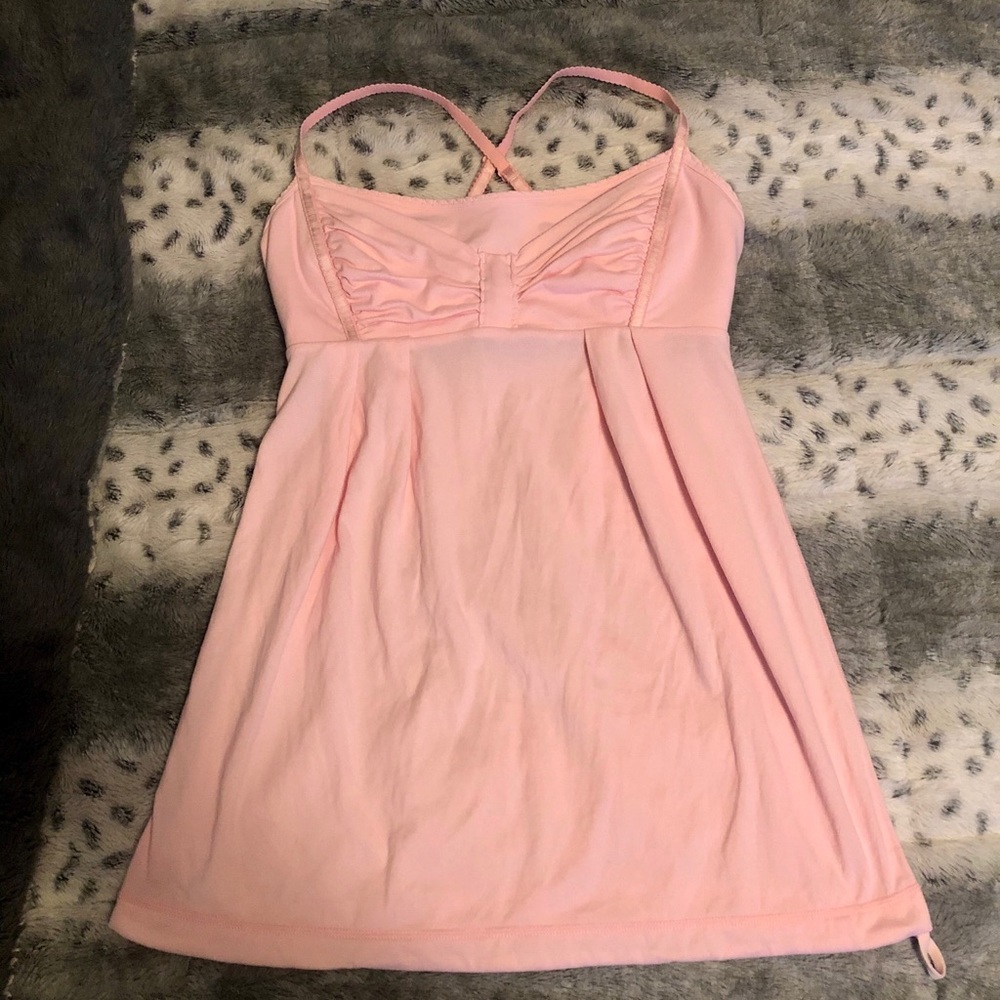 Baby pink lululemon tank